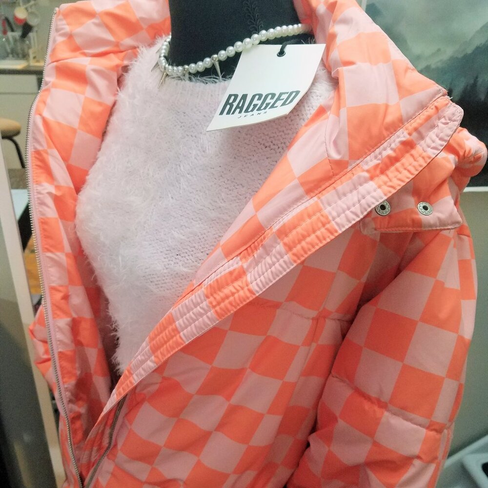 Alive Puffer Jacket NWT - image 7